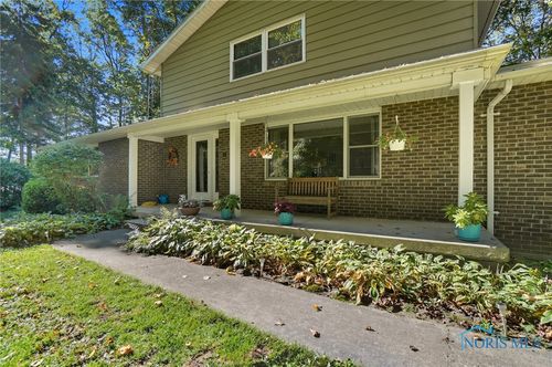 43 Oak Dr, Napoleon, OH, 43545-9698 | Card Image