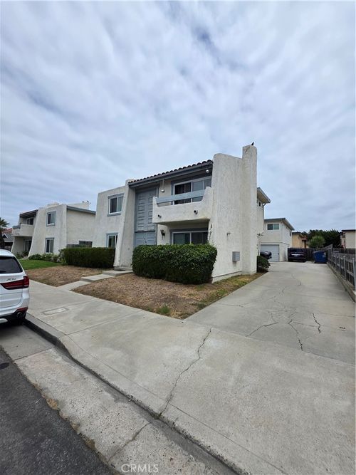16702 Blanton Ln, Huntington Beach, CA, 92649-3323 | Card Image