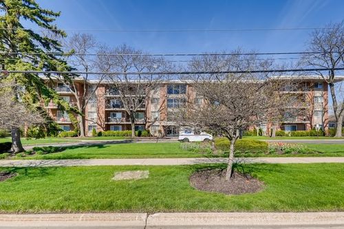 apt-409-2206 S Goebbert Rd, Arlington Heights, IL, 60005-4284 | Card Image
