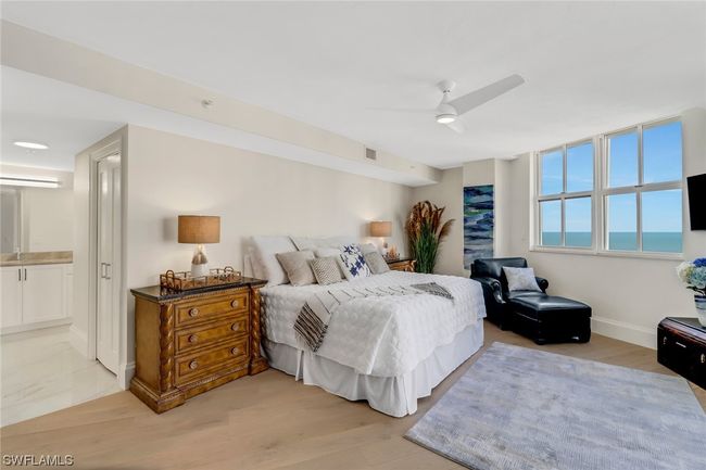 Master Bedroom | Image 9