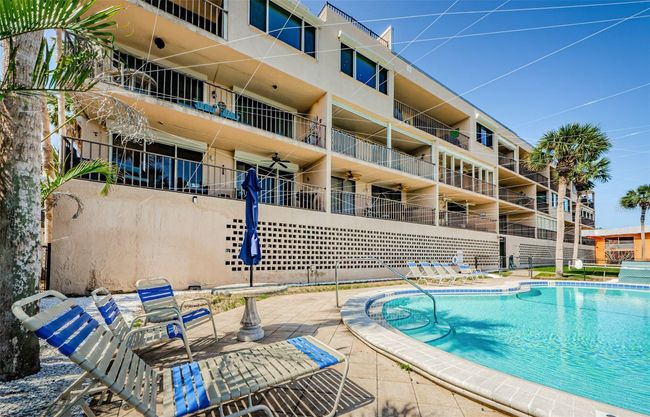 APT-201 - 18201 Gulf Blvd, Condo with 3 bedrooms, 2 bathrooms and null parking in Redington Shores FL | Image 25
