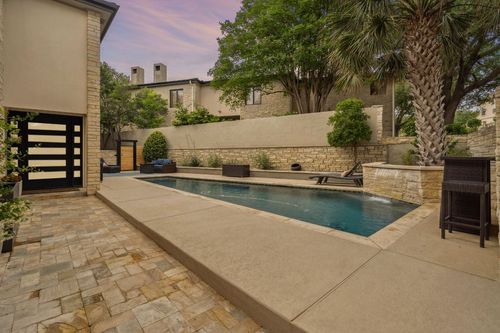 9 Swiftwater Trl, The Hills, TX, 78738-1417 | Card Image
