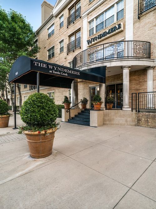 316-3400 Welborn St, Dallas, TX, 75219-5213 | Card Image
