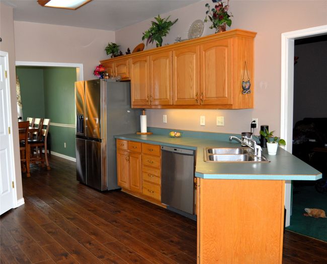 Prep counter and loads of storage | Image 30