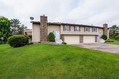 10332 Balsam Ln, Eden Prairie, MN, 55347-4525 | Card Image