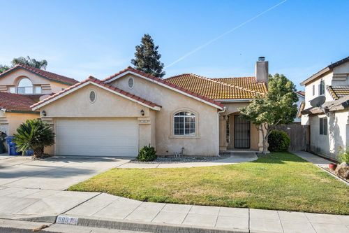988 Ramona Avenue, Clovis, CA, 93612 | Card Image