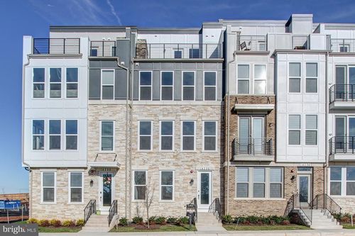 14596 Lakestone Dr, CHANTILLY, VA, 20151-3745 | Card Image
