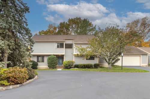 626-626 W Lyon Farm Dr, Greenwich, CT, 06831-4365 | Card Image