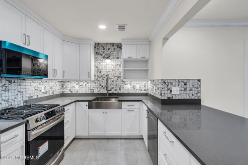 1209 Wedgewood Cir, Belford, NJ, 07718-2311 | Card Image