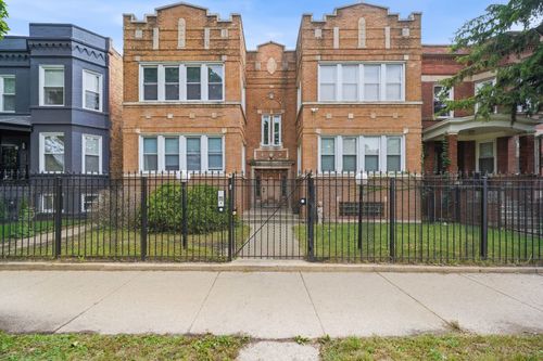 1s-6945 S Calumet Avenue, Chicago, IL, 60637 | Card Image