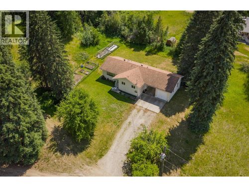 1764 Green Rd, Fruitvale, BC, V0G1L1 | Card Image