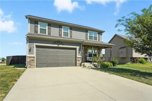 416 W Heritage Dr, Raymore, MO, 64083-7814 | Card Image