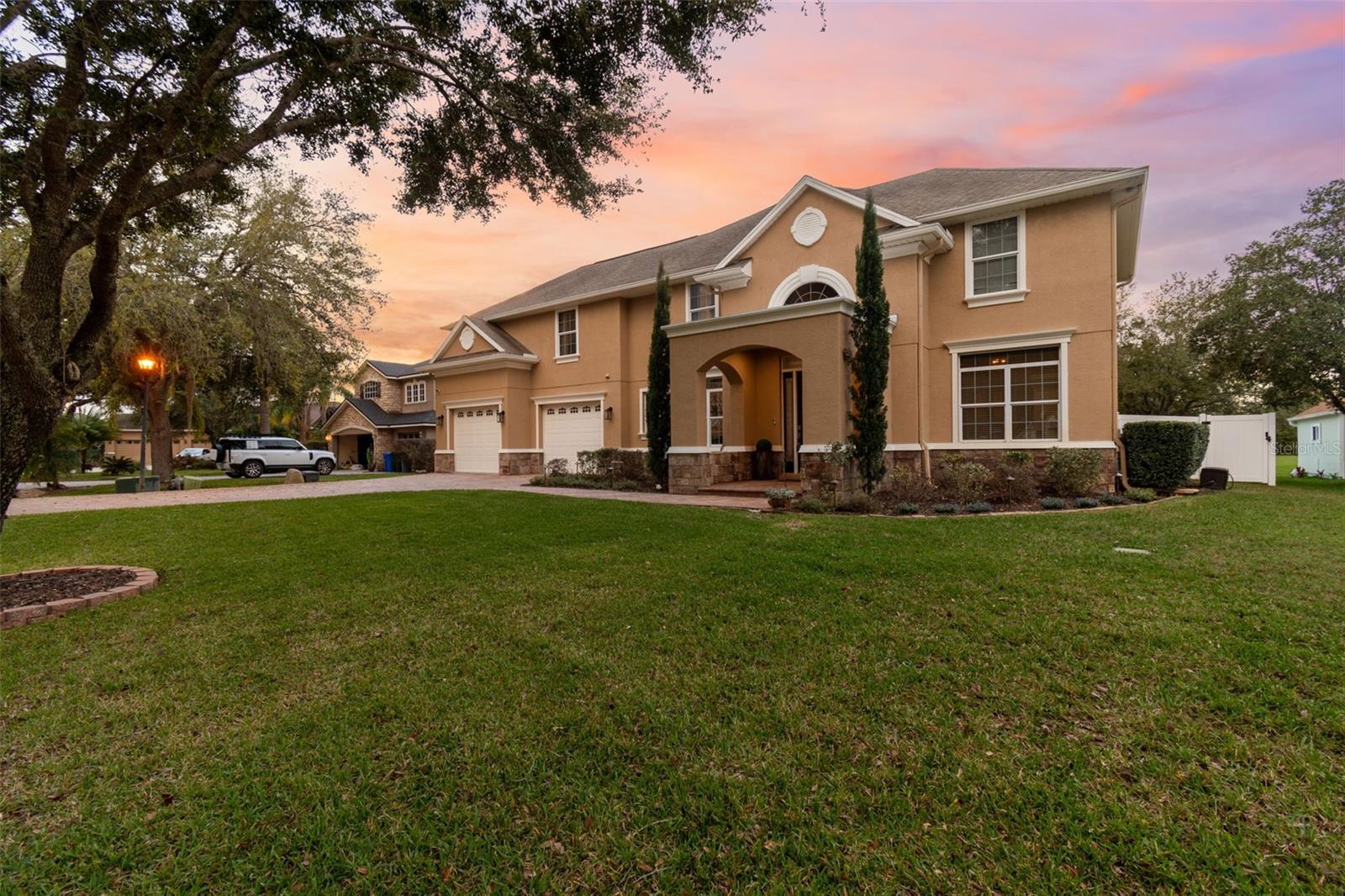 Dolores Ann Ct, Lutz, FL 33549