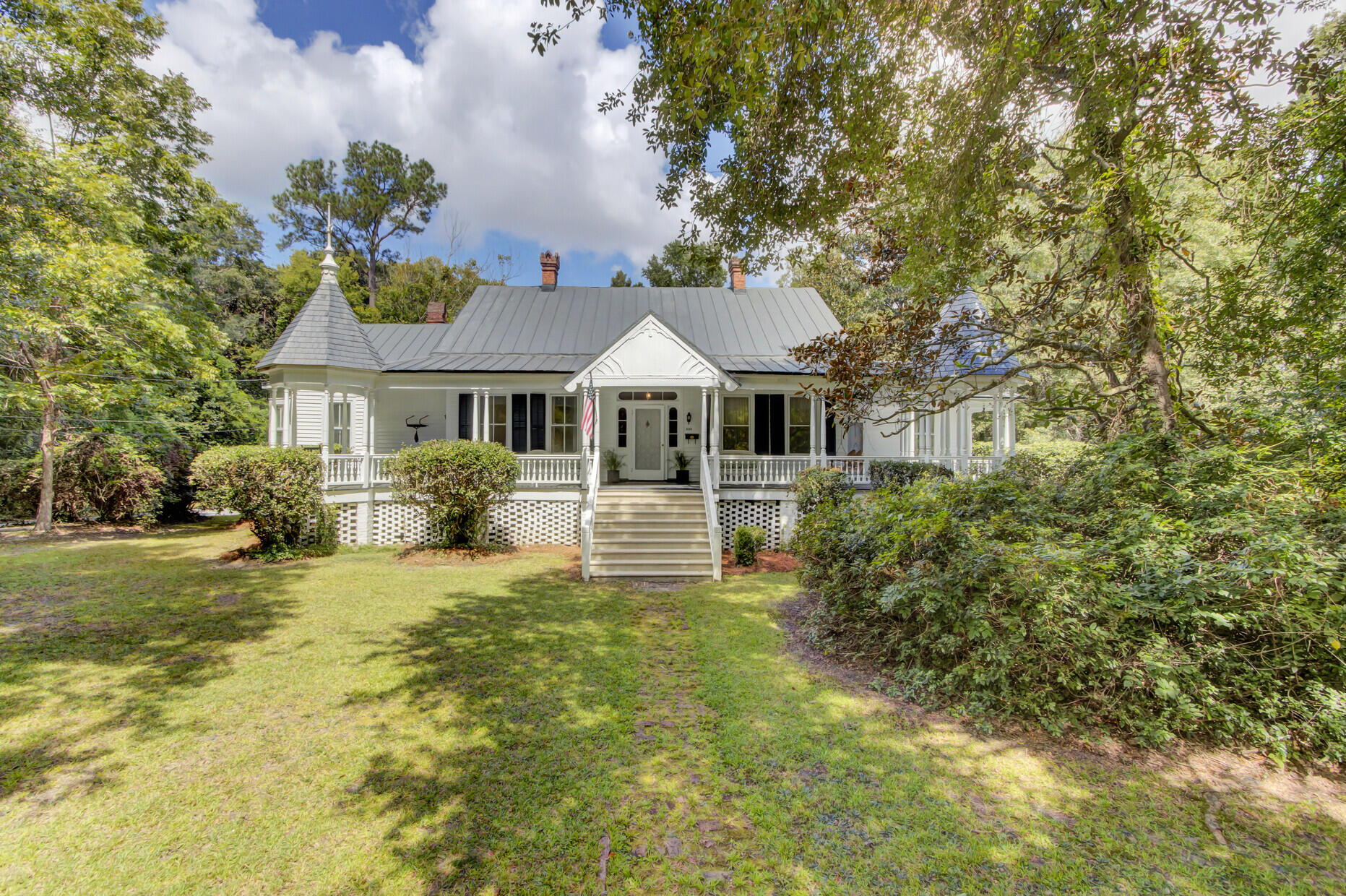 Central Ave, Summerville, SC 29483