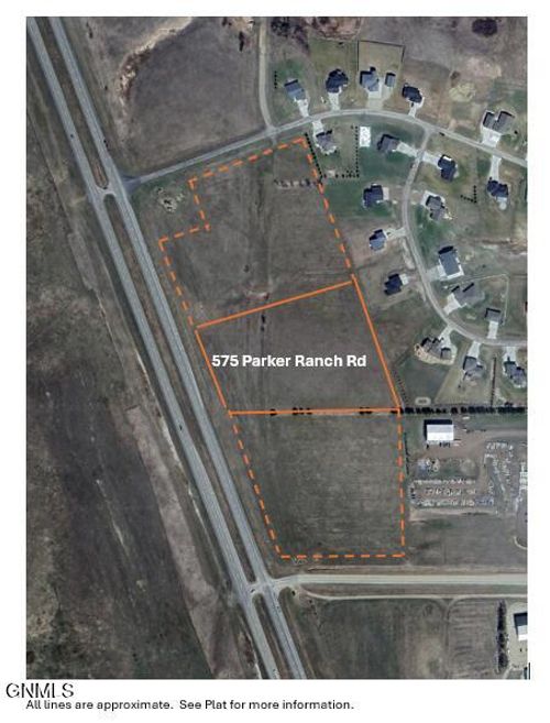 575 Parker Ranch Rd, Bismarck, ND, 58503 | Card Image