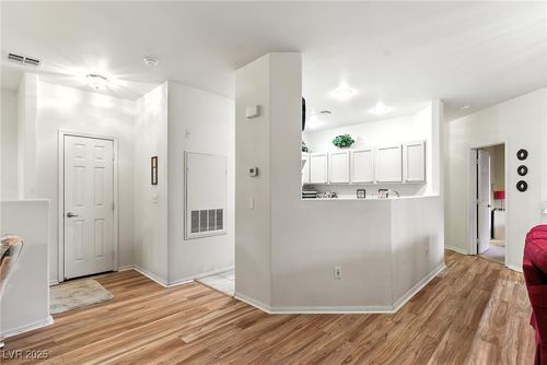 unit-201-1713 Sky Of Red Dr, Las Vegas, NV, 89128-8471 | Card Image