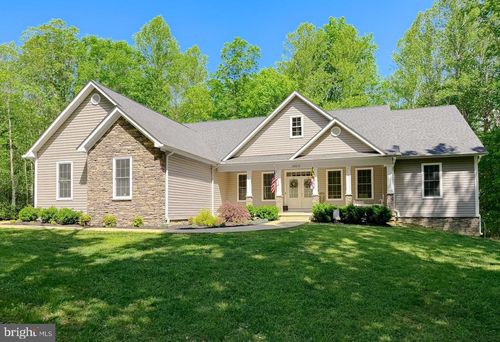 24815 Hill Farm Ln, CHAPTICO, MD, 20621-2129 | Card Image