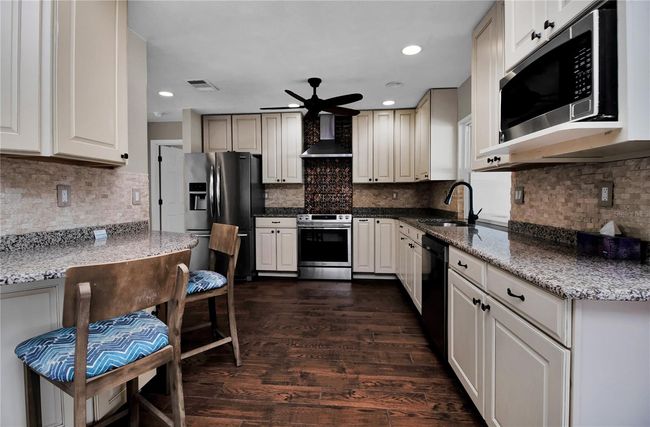 Custom Built Kitchen | Image 26