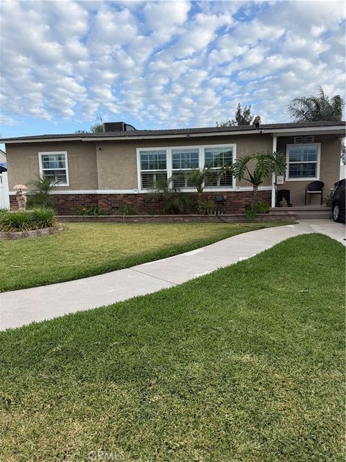 921 Hollowell St, Ontario, CA, 91762-3309 | Card Image
