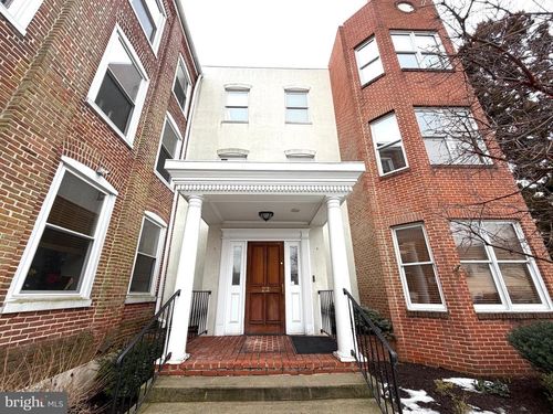 22 S 2nd St, Emmaus, PA, 18049-3984 | Card Image