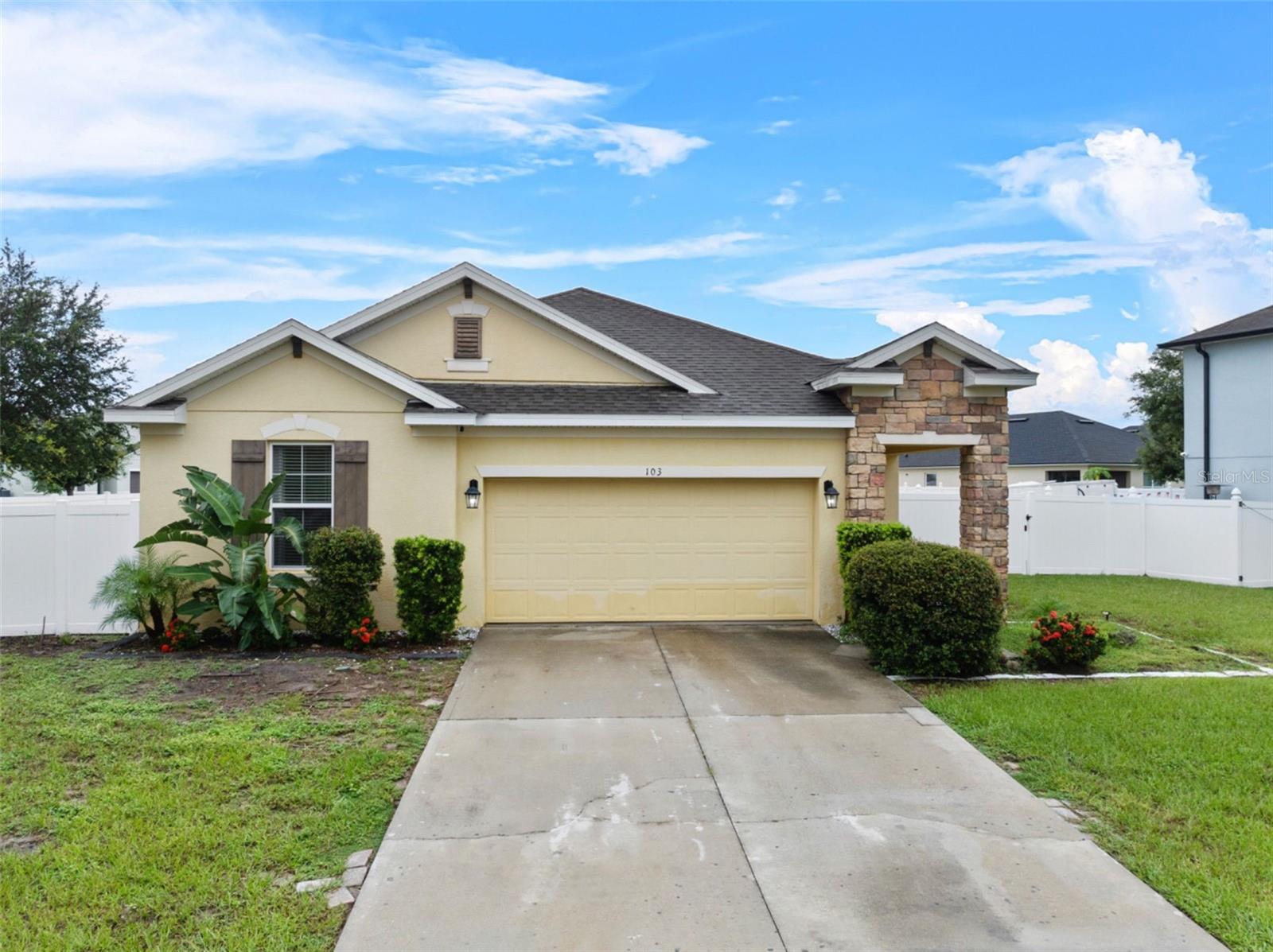 Lake Tracy Ct, Haines City, FL 33844