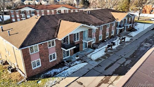 80-54781 Shelby Rd, Shelby Twp, MI, 48316-1444 | Card Image