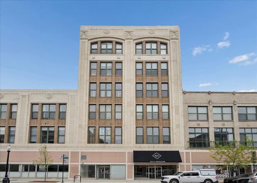 304-3151 N Lincoln Ave, Chicago, IL, 60657-3176 | Card Image