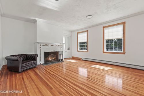 c-630 Broad St, Shrewsbury, NJ, 07702-4118 | Card Image