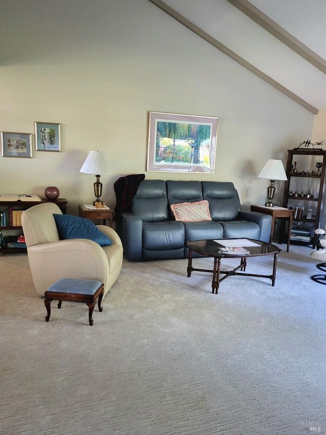 123 Old Oak Ln, House other with 2 bedrooms, 2 bathrooms and 4 parking in Santa Rosa CA | Image 5