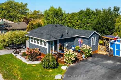 2011 Lakeshore Rd, Dunnville, ON, N1A2W8 | Card Image