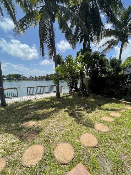 0-232 Sw 7th Ave, Hallandale Beach, FL, 33009-5335 | Card Image