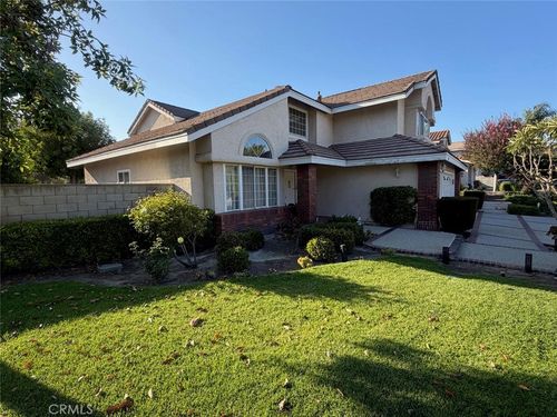 807 Cottonwood Way, Walnut, CA, 91789-1493 | Card Image