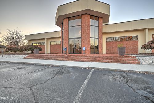 411 Princeton Rd, Johnson City, TN, 37601-2049 | Card Image
