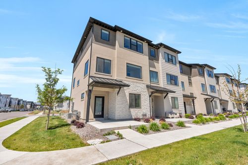 476 S 900 W, American Fork, UT, 84003-5651 | Card Image