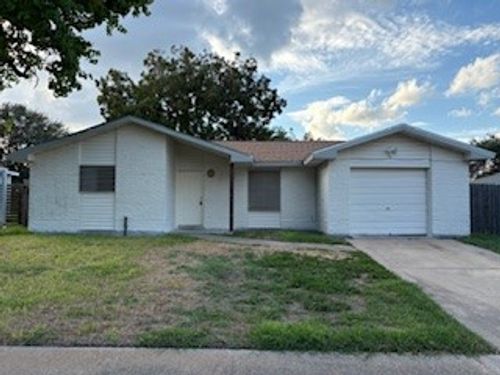 1705 Volga Dr, Corpus Christi, TX, 78412-5017 | Card Image