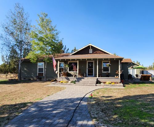 4335 Ne 33rd St, Redmond, OR, 97756-8562 | Card Image