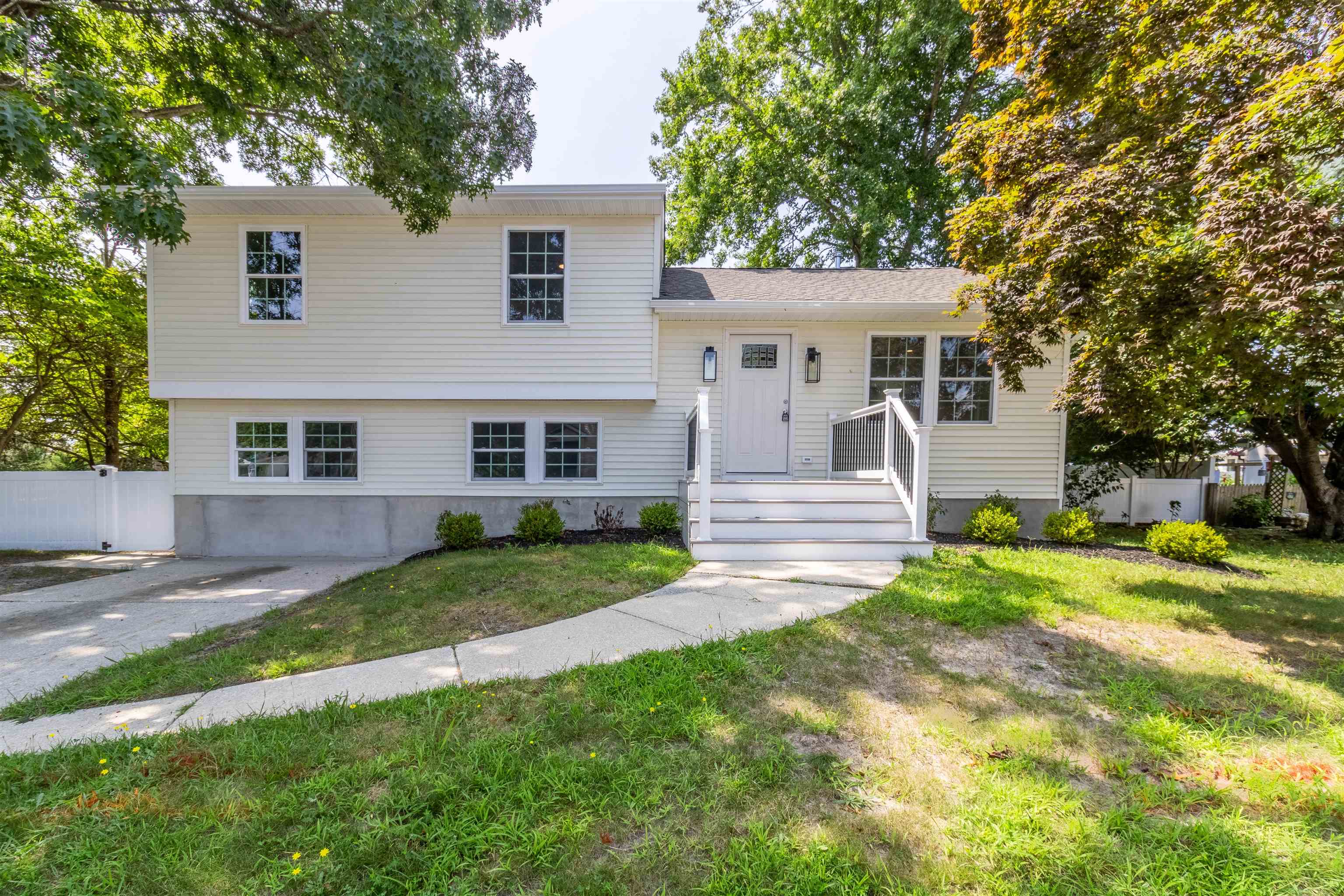 Roseann Ave, Cape May, NJ 08204