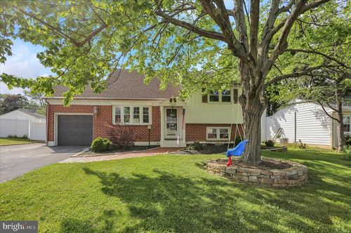 224 Bard Ave, READING, PA, 19608-1707 | Card Image