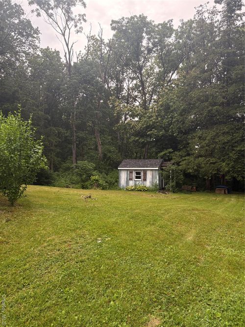 8 Orchard Rd, Hyde Park, NY, 12538-2614 | Card Image
