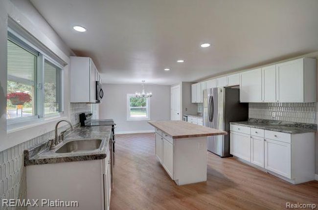 8001 Beecher Rd, House other with 4 bedrooms, 2 bathrooms and null parking in Clayton Twp MI | Image 9