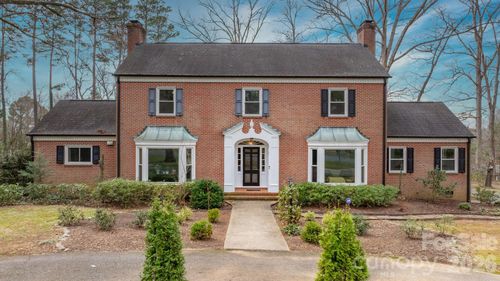 1540 Westbrook Cir, Gastonia, NC, 28052-5263 | Card Image