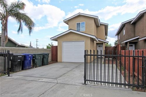 1417 Oregon, Bakersfield, CA, 93305 | Card Image