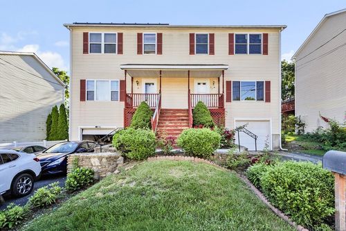 21 Arrowsic Street, Worcester, MA, 01604 | Card Image