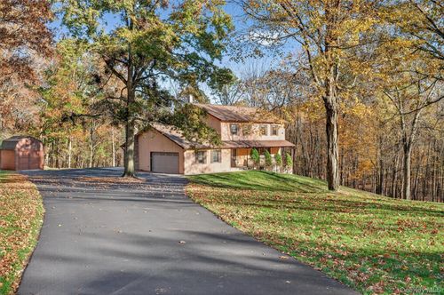 14 Cameron Ln, Goshen, NY, 10924-5022 | Card Image