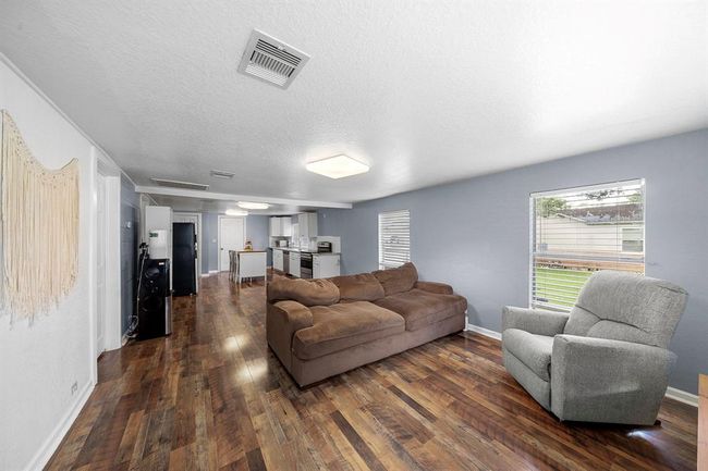 1305 Fairview Dr, House other with 2 bedrooms, 1 bathrooms and null parking in Alvin TX | Image 6