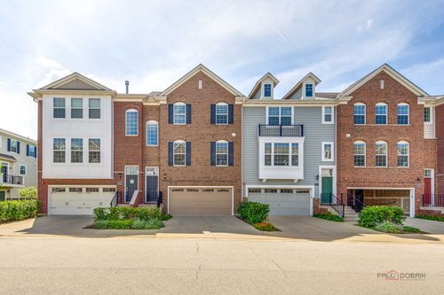 29 Neri Dr, Schaumburg, IL, 60194-3524 | Card Image