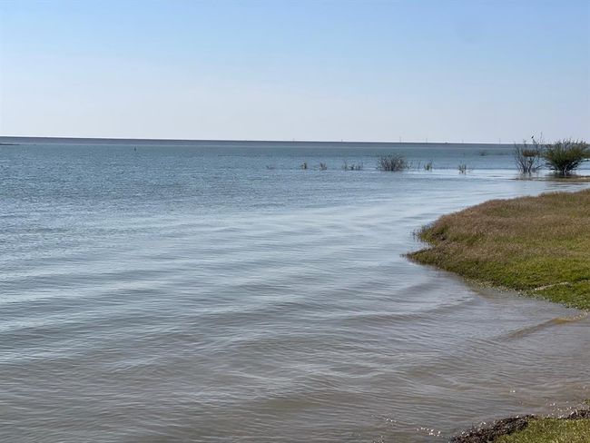 2991 N Highway 83, House other with 3 bedrooms, 2 bathrooms and null parking in Roma TX | Image 43