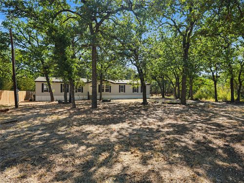 109 Summers Cir, Azle, TX, 76020-6601 | Card Image