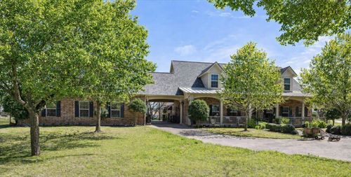 9001 Sawgrass Ct, Granbury, TX, 76049-4191 | Card Image