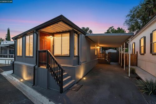 32 32 Galloway Dr., Concord, CA, 94518 | Card Image